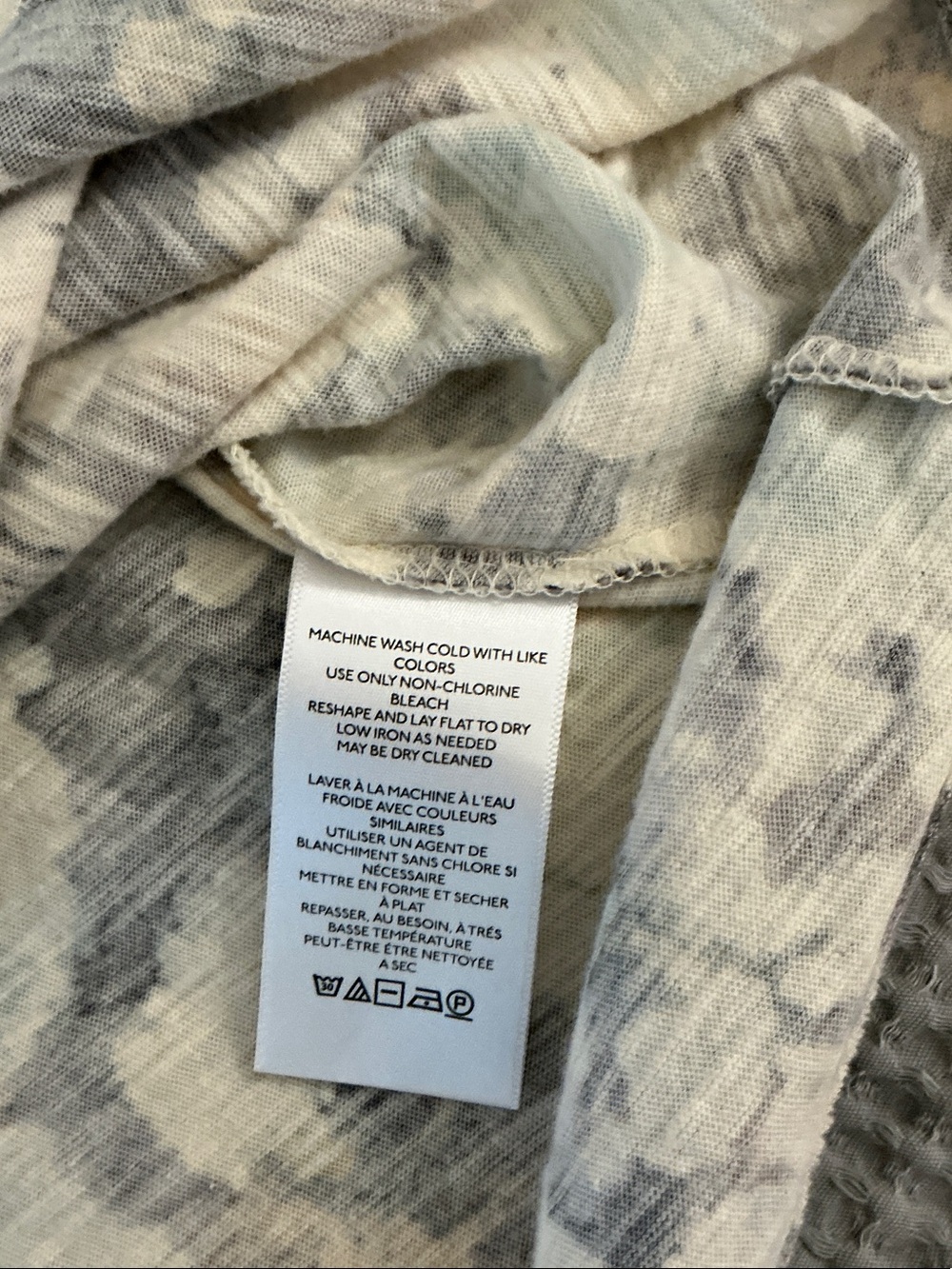 Anthropologie Pilcro Babydoll Henley Tee size Medium - Picture 8 of 8